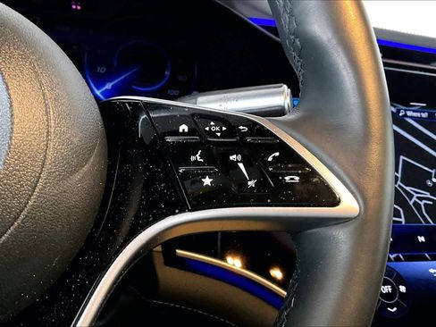 Used 2023 Mercedes-Benz EQS 580 4MATIC SUV image 24