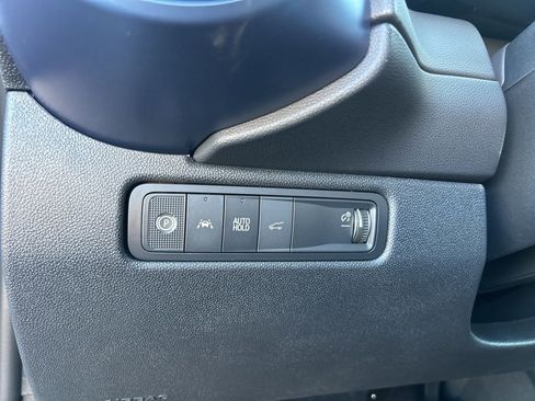 New 2026 Chevrolet Equinox EV LT w/ LPO, Blackout Package FWD image 21