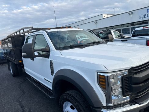 Used 2019 Ford F550 4x4 Crew Cab Super Duty w/ Power Equipment Group image 30