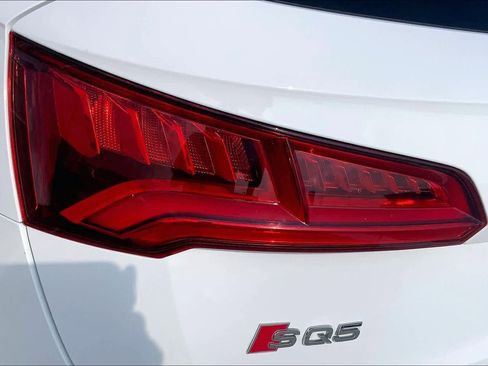 Used 2018 Audi SQ5 Premium Plus image 28