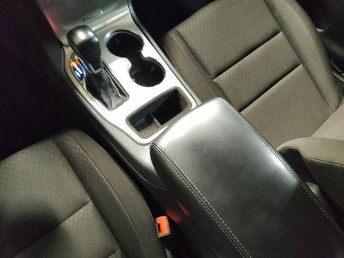 Used 2021 Jeep Grand Cherokee Laredo RWD image 26