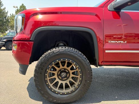 Used 2018 GMC Sierra 1500 Denali w/ Denali Ultimate Package AWD/4WD image 10