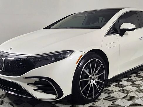 Used 2023 Mercedes-Benz EQS 580 4MATIC Sedan image 4