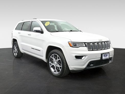 Used 2020 Jeep Grand Cherokee Overland AWD/4WD image 6
