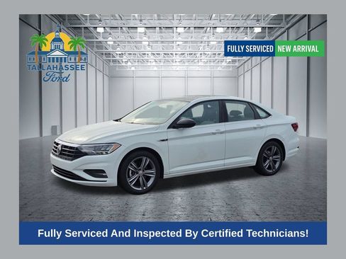 Used 2021 Volkswagen Jetta R-Line w/ R-Line Cold Weather Package FWD image 1