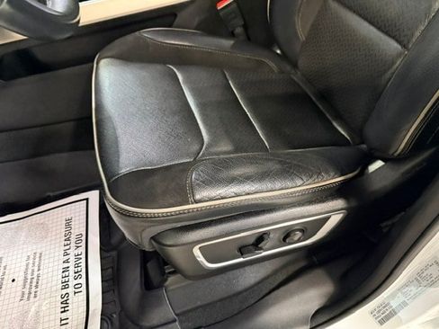 Used 2022 RAM 1500 Laramie AWD/4WD image 46