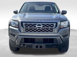 Used 2023 Nissan Frontier SV video 2