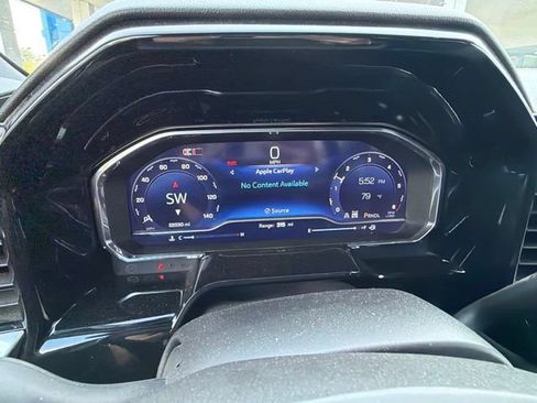 Used 2024 Chevrolet Silverado 1500 LT AWD/4WD image 16