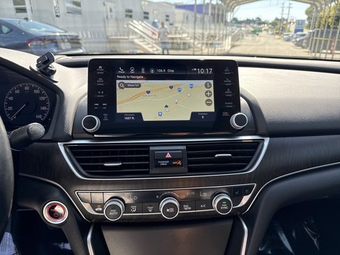 Used 2022 Honda Accord Touring image 29