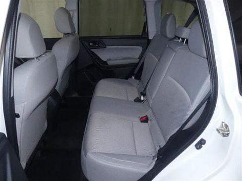 Used 2018 Subaru Forester 2.5i Premium w/ All-Weather Package AWD/4WD image 22