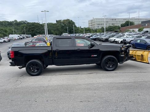 Used 2017 Chevrolet Silverado 1500 LTZ Z71 w/ LTZ Plus Package AWD/4WD image 7
