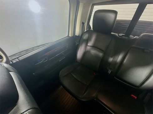 Used 2013 RAM 2500 Laramie w/ Cold Weather Group image 12