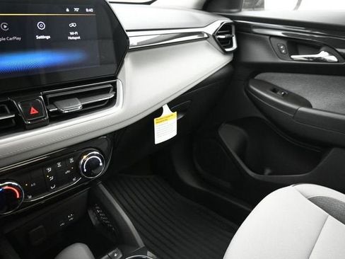 New 2026 Chevrolet TrailBlazer LT w/ Midnight Edition FWD image 28