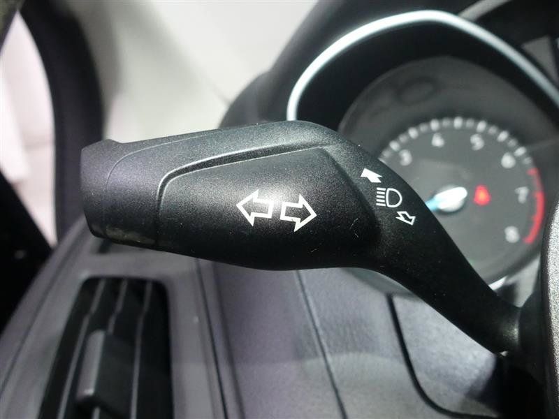 Used 2015 Ford Focus SE w/ Reverse Sensing Package FWD image 33