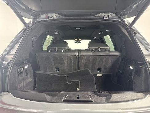 Certified 2025 BMW X7 xDrive40i w/ M Sport Package image 7