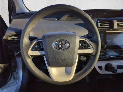 Used 2017 Toyota Prius Two image 11