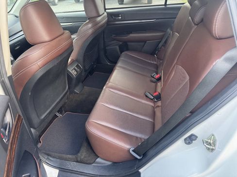 Used 2014 Subaru Outback 3.6R Limited AWD/4WD image 7
