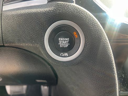 Used 2023 Chrysler 300 S RWD image 30