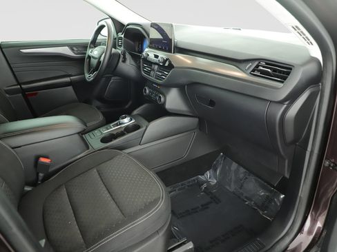 Used 2023 Ford Escape Active FWD image 7