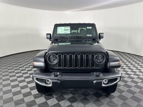 New 2026 Jeep Gladiator Sport AWD/4WD image 2