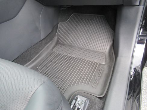 Used 2025 Toyota RAV4 Limited w/ Weather Package FWD image 33