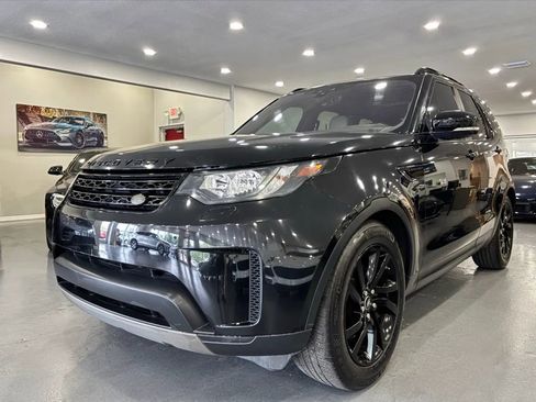 Used 2017 Land Rover Discovery SE AWD/4WD image 3