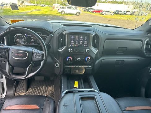 Used 2020 GMC Sierra 1500 AT4 w/ AT4 Premium Package AWD/4WD image 10