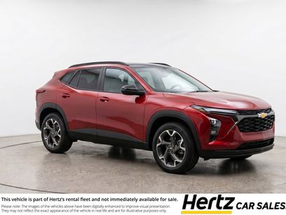 Used 2025 Chevrolet Trax LT