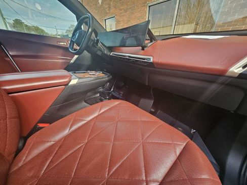 Used 2023 BMW iX M60 w/ Executive Package image 67