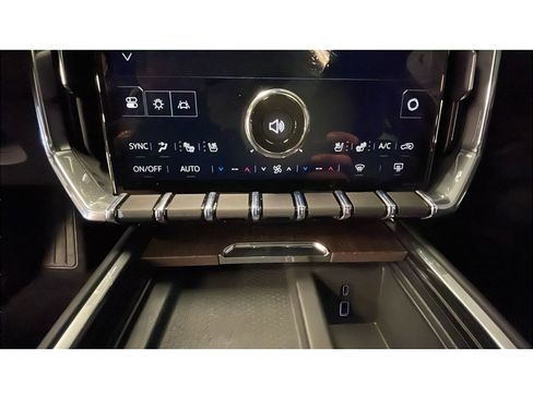 New 2026 GMC Acadia Denali w/ Super Cruise Package image 13