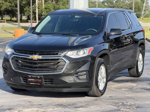 Used 2021 Chevrolet Traverse LS FWD image 5