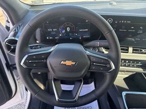 New 2026 Chevrolet Equinox LT w/ LPO, Floor Liner Package image 12