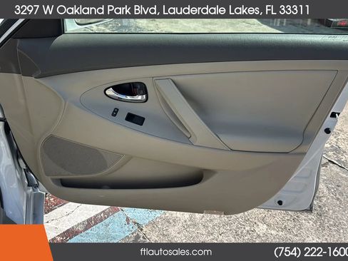 Used 2009 Toyota Camry Hybrid image 43