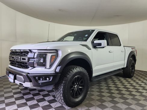 Used 2025 Ford F150 Raptor image 3