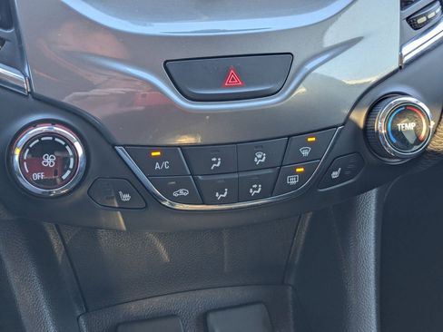 Used 2017 Chevrolet Cruze LT w/ Convenience Package image 25