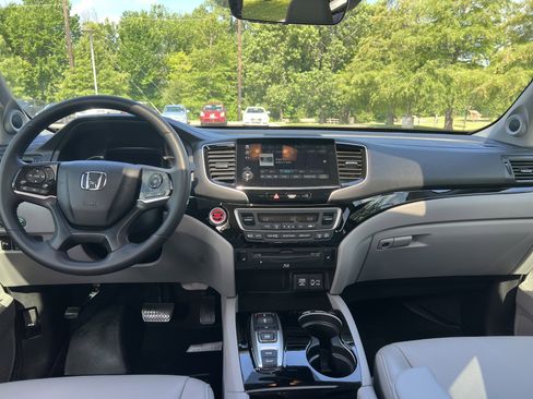 Used 2019 Honda Pilot Touring image 28