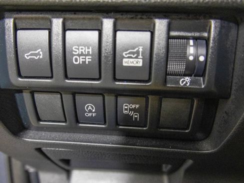 Used 2024 Subaru Forester Premium AWD/4WD image 34