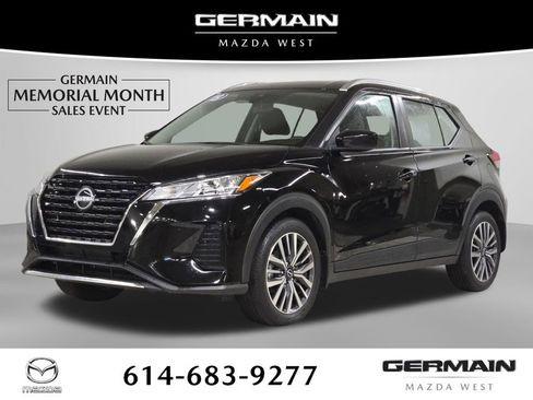 Used 2023 Nissan Kicks SV FWD image 1