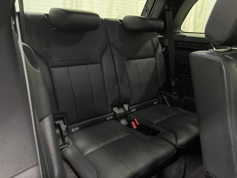 Used 2020 Land Rover Discovery Landmark AWD/4WD image 31