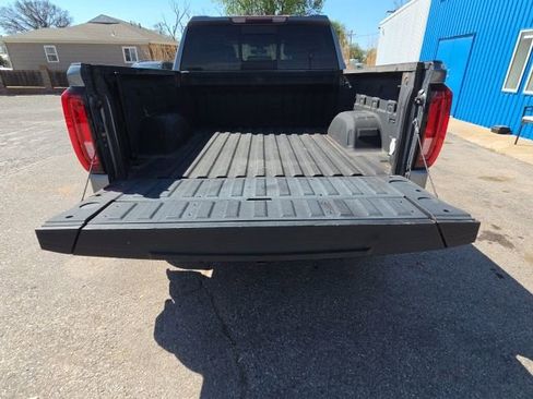Used 2021 GMC Sierra 1500 SLT AWD/4WD image 7