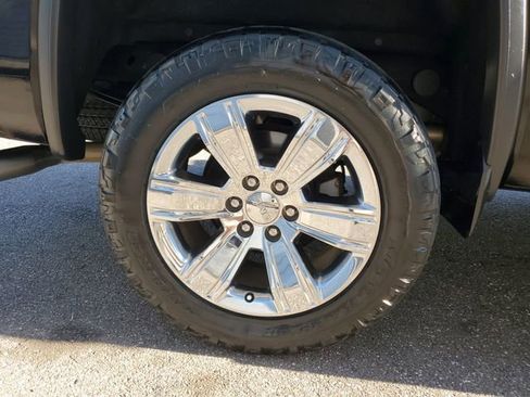 Used 2018 GMC Sierra 1500 SLT w/ SLT Premium Package image 5