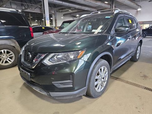 Used 2020 Nissan Rogue SV AWD/4WD image 2