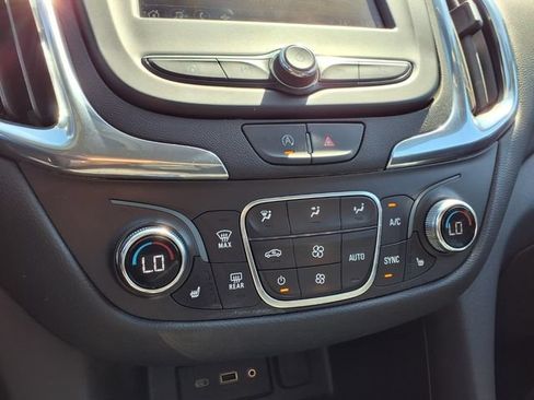 Used 2023 Chevrolet Equinox LT FWD image 56