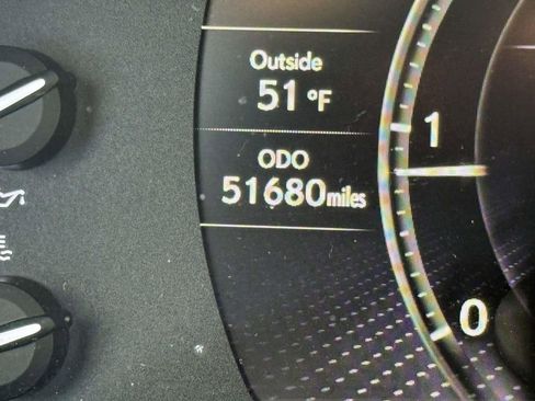 Used 2023 Lexus LX 600 4WD w/ Luxury Package image 32