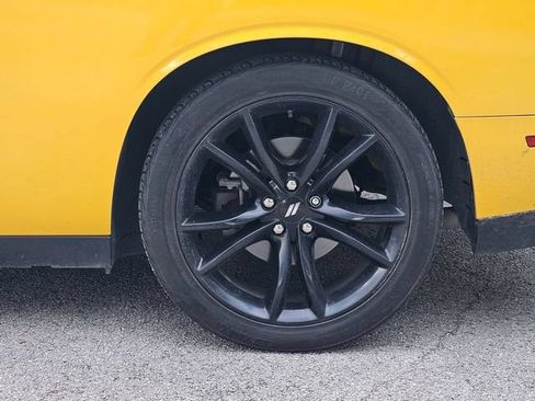 Used 2017 Dodge Challenger SXT w/ Blacktop Package RWD image 7