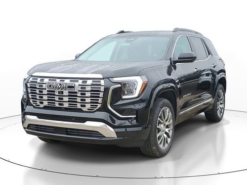 New 2026 GMC Terrain Denali w/ LPO, Black Badging Package image 2