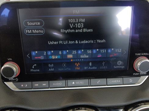 Used 2024 Nissan Sentra SV image 25