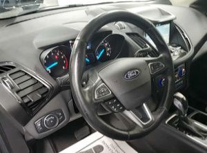 Used 2019 Ford Escape Titanium FWD image 2