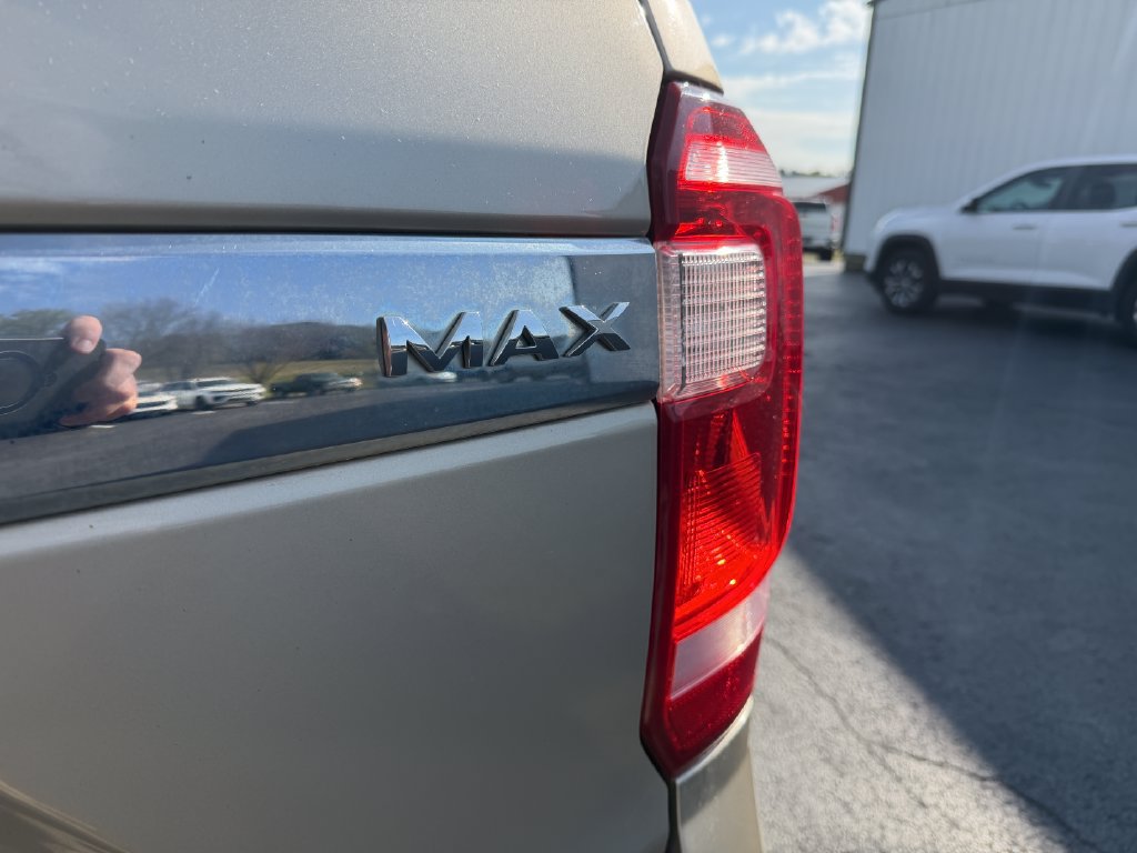 Used 2018 Ford Expedition Max XLT w/ Equipment Group 202A AWD/4WD image 44