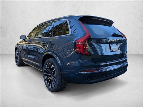 New 2026 Volvo XC90 T8 Plus w/ Protection Package Premier AWD/4WD image 10